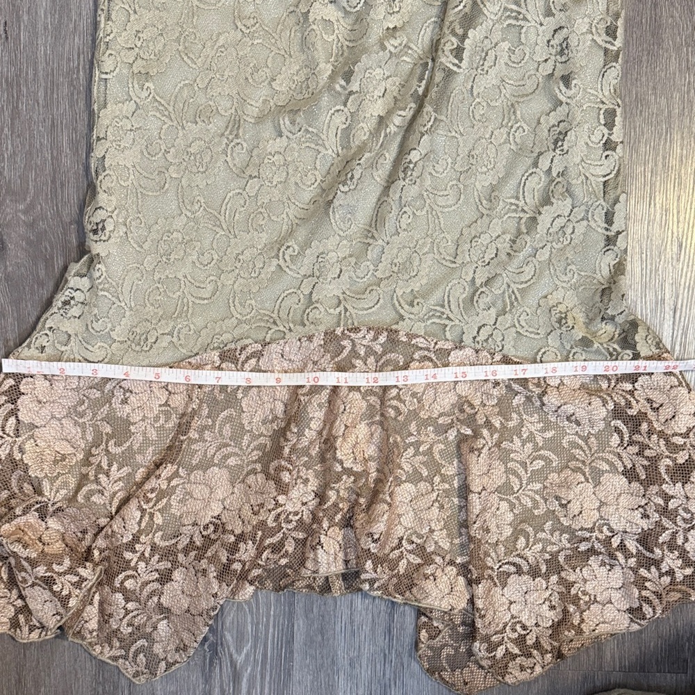 Spencer Alexis Petite Lace Skirt - Picture 11 of 11